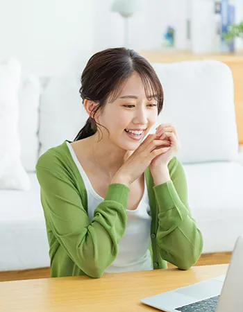 ホームページやパンフレットからお申込み