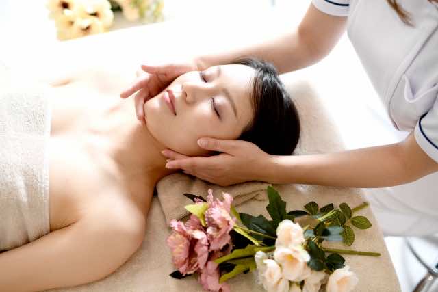 リンパケアセラピスト